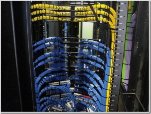 beautiful-datacenter-wiring4